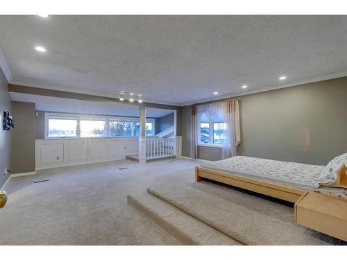 305 East Chestermere Drive, Chestermere, AB - Indoor Photo Showing Other Room