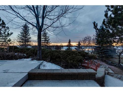 305 East Chestermere Drive, Chestermere, AB - Outdoor