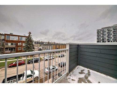301-431 1 Avenue Ne, Calgary, AB - Outdoor With Balcony
