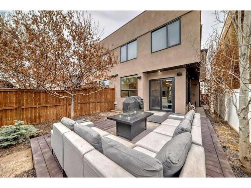 1809 Broadview Road Nw, Calgary, AB - Outdoor