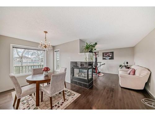 136 Hampstead Circle Nw, Calgary, AB - Indoor With Fireplace