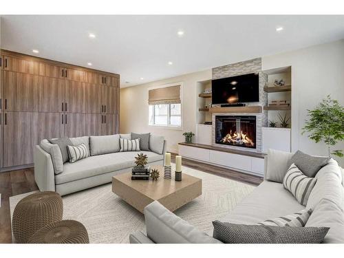 521 18A Street Nw, Calgary, AB - Indoor Photo Showing Living Room With Fireplace