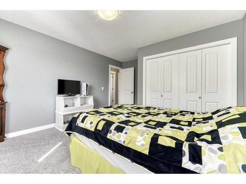108 Wildrose Crescent, Strathmore, AB - Indoor Photo Showing Bedroom