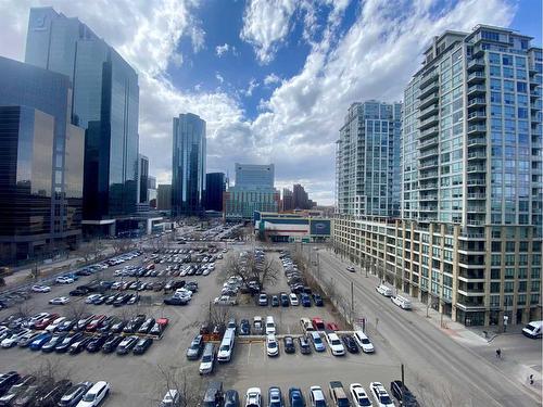 812-205 Riverfront Avenue Sw, Calgary, AB - Outdoor