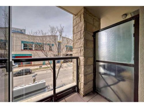 246-222 Riverfront Avenue Sw, Calgary, AB -  With Balcony
