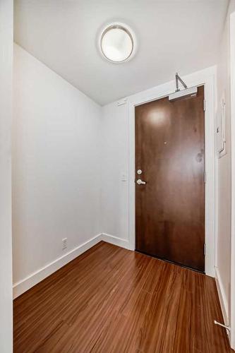 246-222 Riverfront Avenue Sw, Calgary, AB - Indoor Photo Showing Other Room