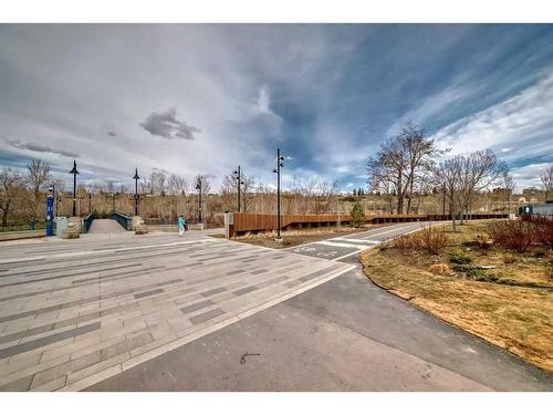 246-222 Riverfront Avenue Sw, Calgary, AB - Outdoor