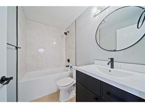 7 Templeby Road Ne, Calgary, AB - Indoor Photo Showing Bathroom