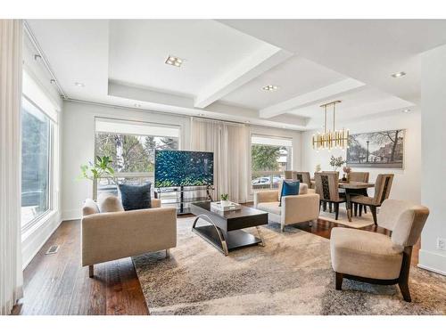228 Pump Hill Gardens Sw, Calgary, AB - Indoor Photo Showing Living Room