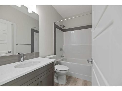225 Chelsea Place, Chestermere, AB - Indoor Photo Showing Bathroom