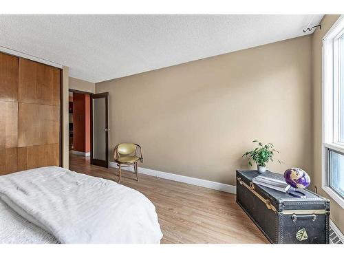 1103-924 14 Avenue Sw, Calgary, AB - Indoor Photo Showing Bedroom