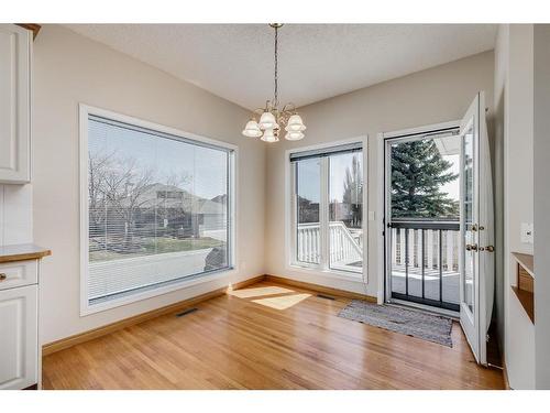 646 Diamond Court Se, Calgary, AB - Indoor Photo Showing Other Room