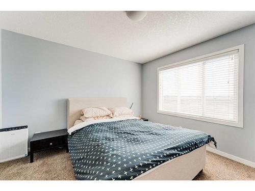 38 Copperstone Common Se, Calgary, AB - Indoor Photo Showing Bedroom