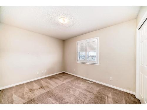 136 Windford Rise Sw, Airdrie, AB - Indoor Photo Showing Other Room