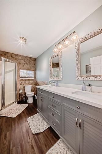 63 Sands Street, Rochon Sands, AB - Indoor Photo Showing Bedroom