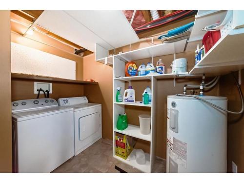 63 Sands Street, Rochon Sands, AB - Indoor Photo Showing Laundry Room