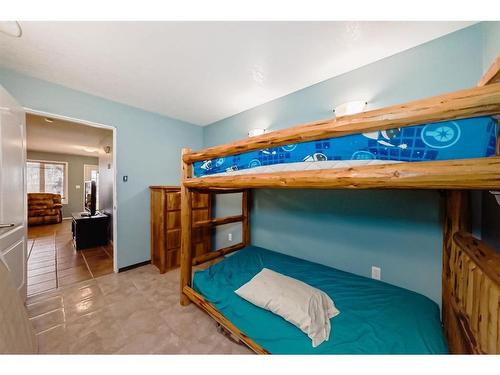 63 Sands Street, Rochon Sands, AB - Indoor Photo Showing Laundry Room