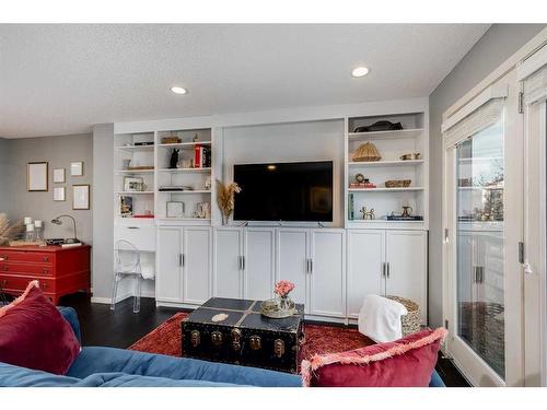 453 Walden Drive Se, Calgary, AB - Indoor Photo Showing Other Room