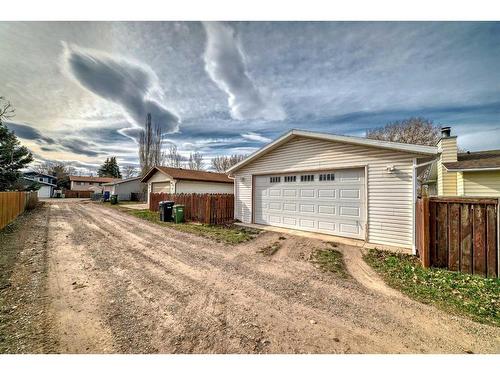 72 Parkwood Crescent, Strathmore, AB - Outdoor