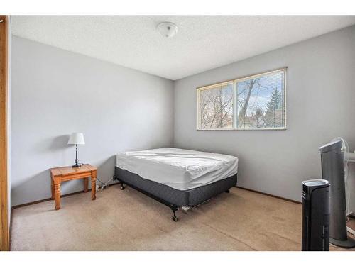 6423 Silver Ridge Drive Nw, Calgary, AB - Indoor Photo Showing Bedroom