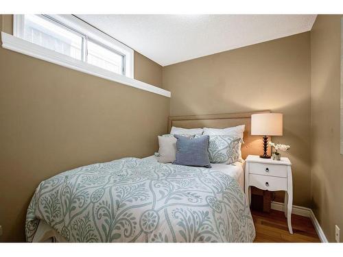 179 Citadel Acres Close Nw, Calgary, AB - Indoor Photo Showing Bedroom