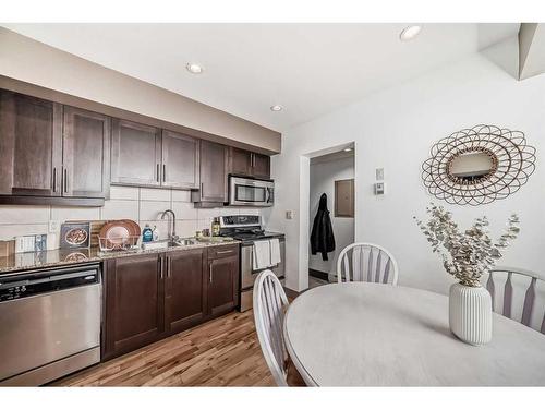 2-321 22 Avenue Sw, Calgary, AB - Indoor Photo Showing Kitchen With Double Sink