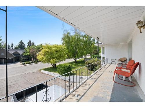 1208 39 Avenue Sw, Calgary, AB - Outdoor With Exterior