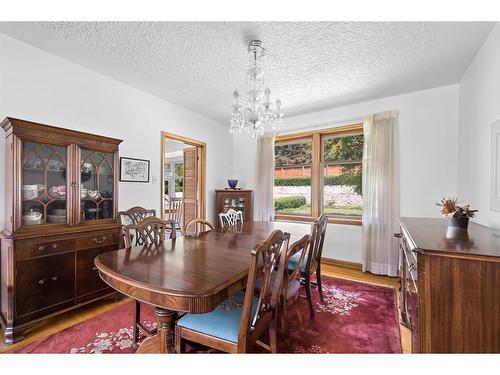 1208 39 Avenue Sw, Calgary, AB - Indoor Photo Showing Dining Room