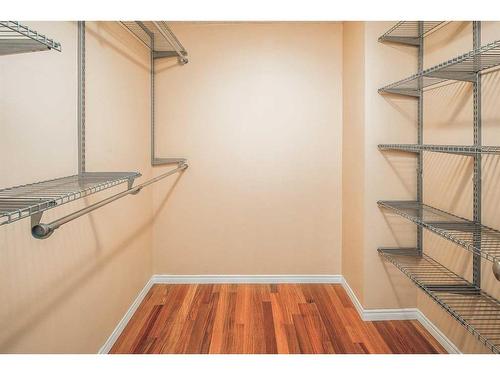 26 Silvergrove Close Nw, Calgary, AB - Indoor With Storage