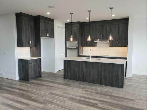 1409 Aldrich Place, Carstairs, AB - Indoor Photo Showing Kitchen