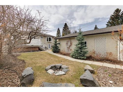 4320 Brentwood Green Nw, Calgary, AB - Outdoor