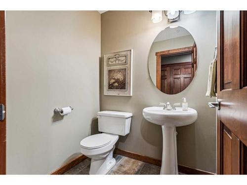 302-170 Crossbow Place, Canmore, AB - Indoor Photo Showing Bathroom