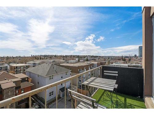 730-519 17, Calgary, AB - Outdoor With View