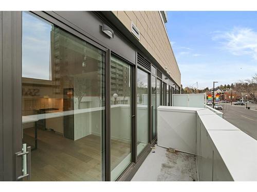 208-1107 Gladstone Road Nw, Calgary, AB - Outdoor With Exterior