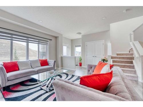 491 Savanna Boulevard Ne, Calgary, AB - Indoor Photo Showing Living Room