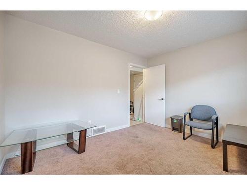 71 Evansridge Court, Calgary, AB - Indoor Photo Showing Other Room