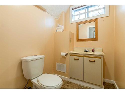 56 Martingrove Way Ne, Calgary, AB - Indoor Photo Showing Bathroom