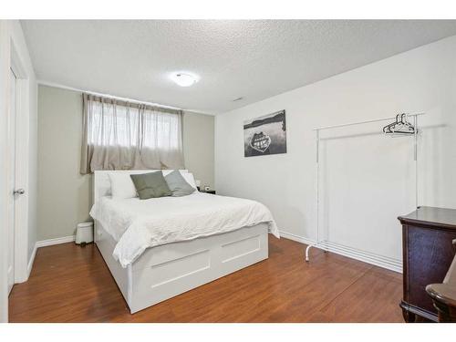 163 Cranberry Way Se, Calgary, AB - Indoor Photo Showing Bedroom