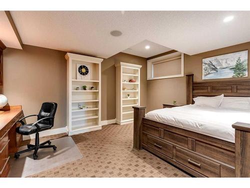 145 Chapala Point Se, Calgary, AB - Indoor Photo Showing Bedroom
