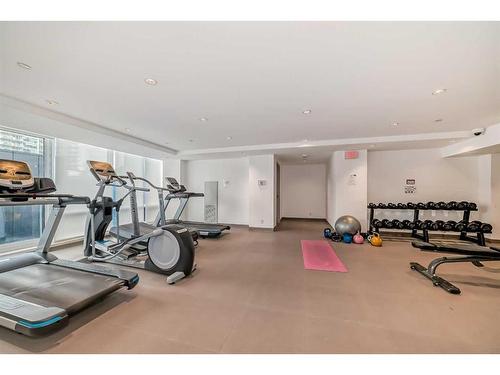 1008-615 6 Avenue Se, Calgary, AB - Indoor Photo Showing Gym Room