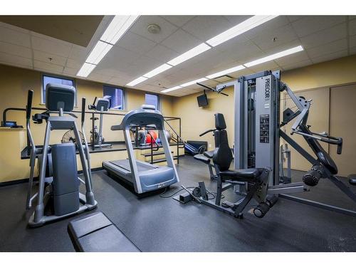 2302-817 15 Avenue Sw, Calgary, AB - Indoor Photo Showing Gym Room