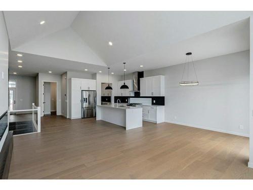 802 Mandalay Link, Carstairs, AB - Indoor Photo Showing Kitchen