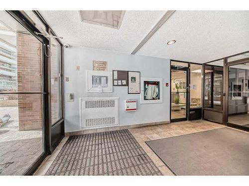 307-718 12 Avenue Sw, Calgary, AB -  Photo Showing Other Room
