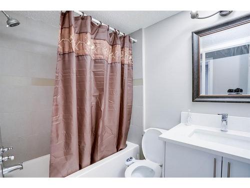 63 Whiteram Court Ne, Calgary, AB - Indoor Photo Showing Bathroom
