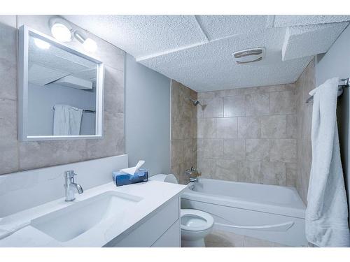 63 Whiteram Court Ne, Calgary, AB - Indoor Photo Showing Bathroom