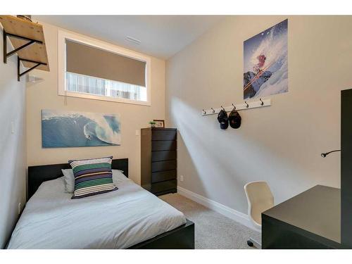 1636 Acton Avenue Sw, Calgary, AB - Indoor Photo Showing Bedroom