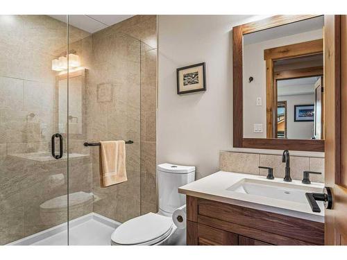 303-905 Spring Creek Drive, Canmore, AB - Indoor Photo Showing Bathroom