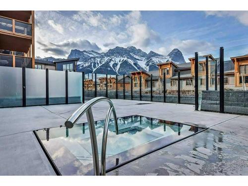 303-905 Spring Creek Drive, Canmore, AB - Outdoor