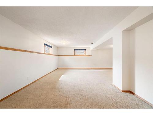 453 Harvest Lake Drive Ne, Calgary, AB - Indoor Photo Showing Other Room