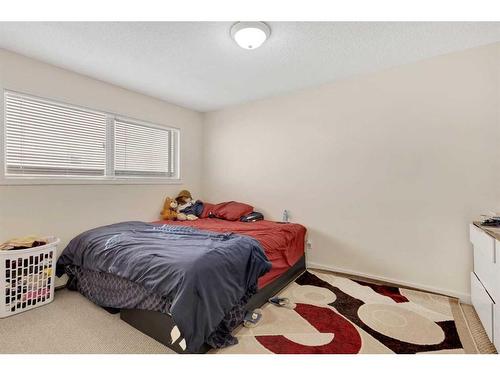 6131 Bowness Road Nw, Calgary, AB - Indoor Photo Showing Bedroom